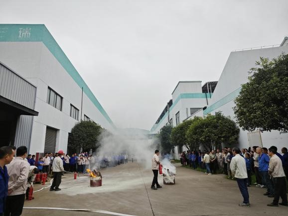 消防演练1.jpg